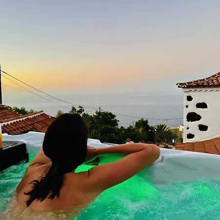 Mit Meerblick Und Jacuzzi
